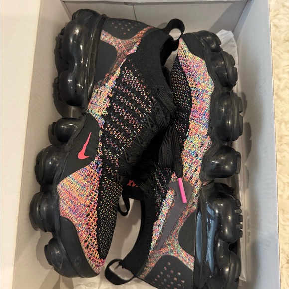 Nike Air VaporMax Flyknit - Picture 1 of 7